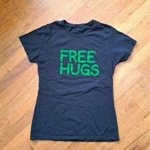 Free Hugs T-Shirt Sz S/M